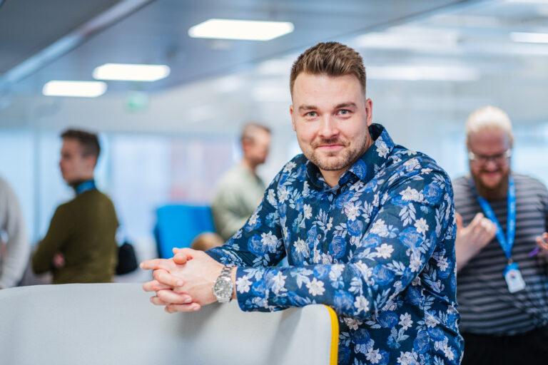 Oppaat ja webinaarit
